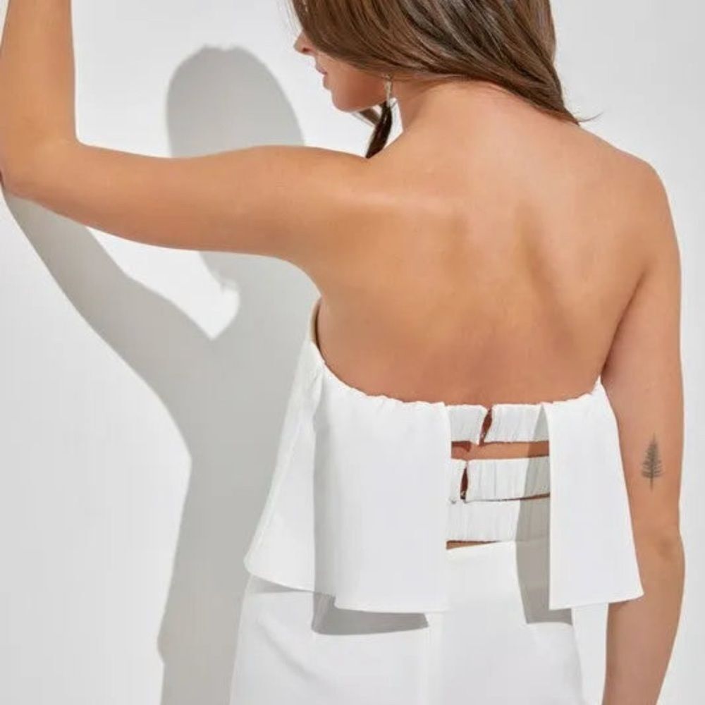 Elegant White Strapless Jumpsuit - Picture 2 of 4